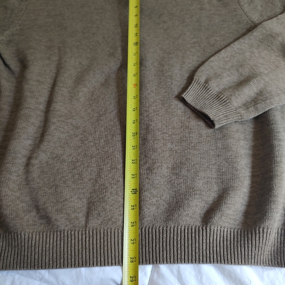 Van Heusen argyle sweater. Size XL. - Picture 3 of 8